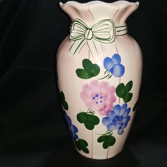 Other - Floral ceramic vase